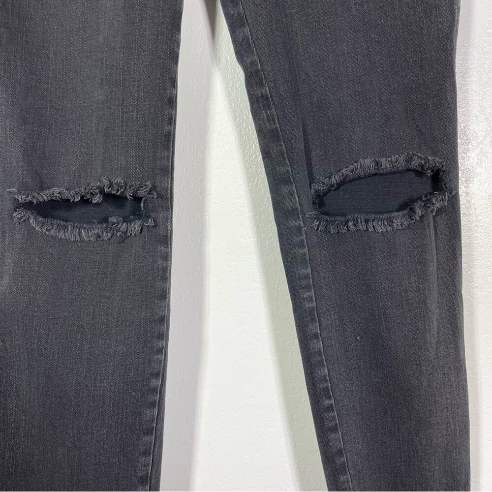 Free People Black Studded Jeans Distressed, Raw Hem Size 31. Excellent condition - Picture 2 of 8